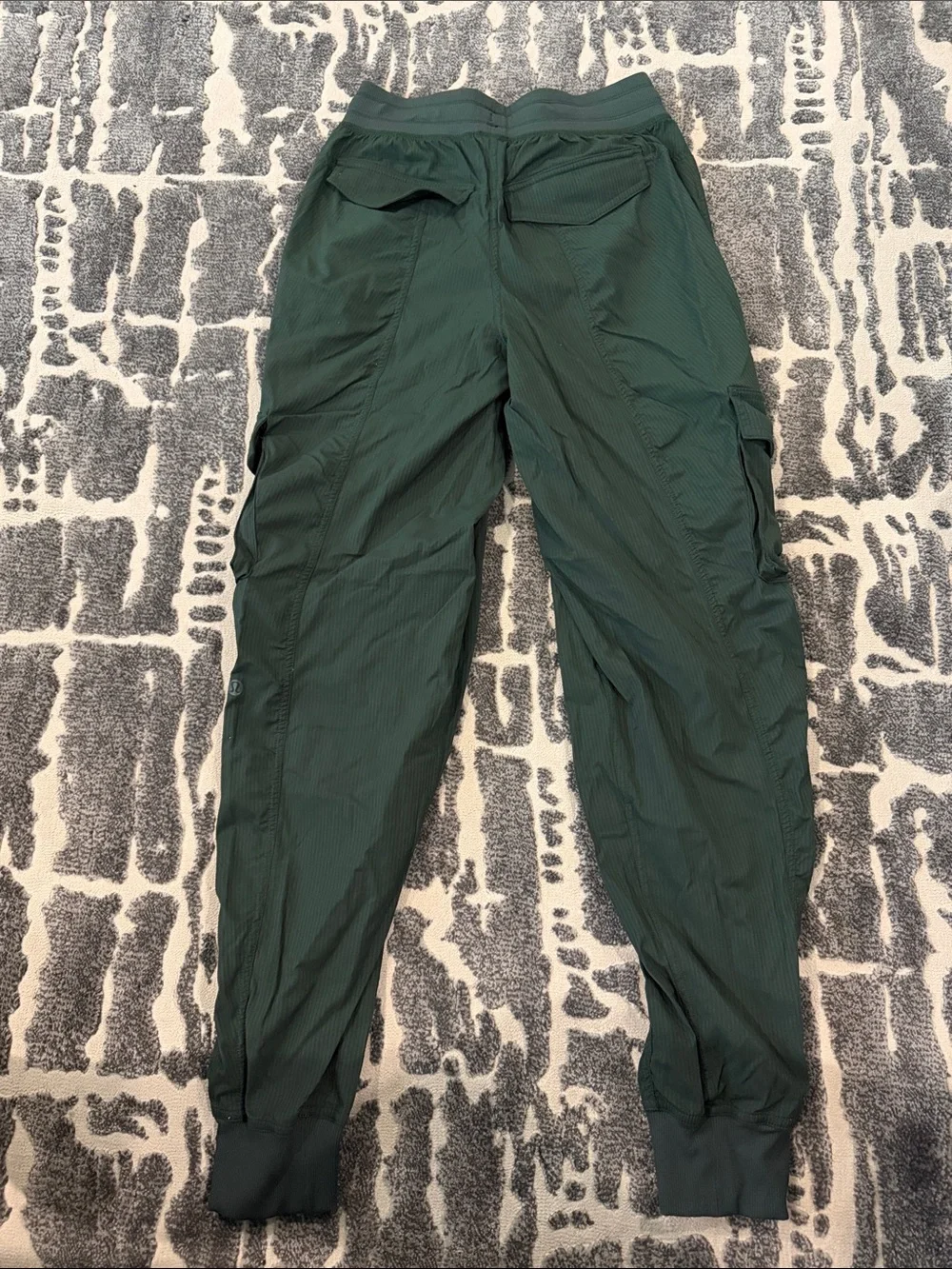 lululemon athletica Dance Studio Relaxed fit Mid-Rose Cargo Jogger Legacy Green
